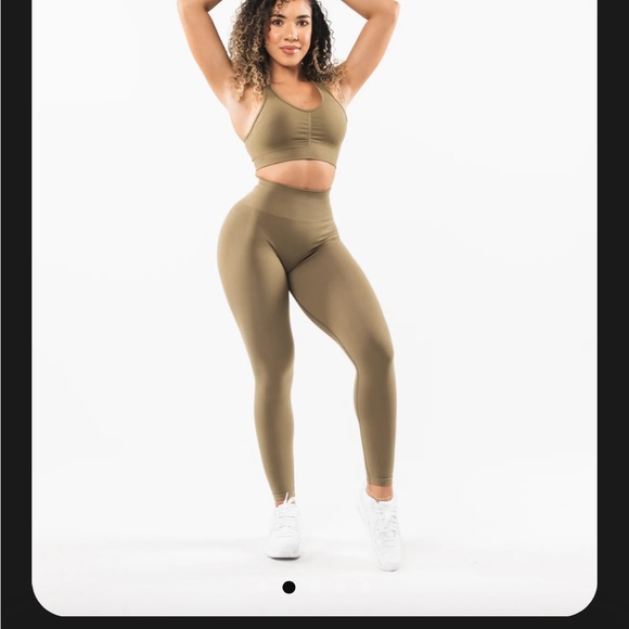 Alphalete Amplify Leggings - Picture 3 of 3